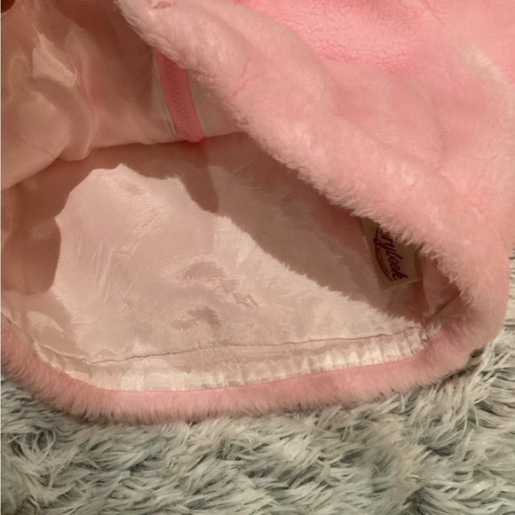 STORYBOOK HEIRLOOMS GIRLS PINK FURRY HOODED POM POM TIE FULLY LINED COAT. SZ 3T - Picture 7 of 8